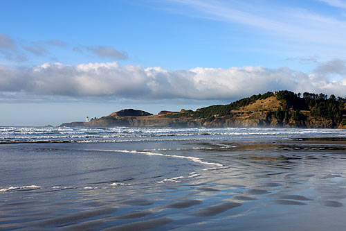 Is Newport's Yaquina Head an Old Oregon Coast Volcano? 