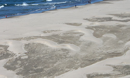 Hidden Danger of Summer Sands on Oregon Coast; Video 