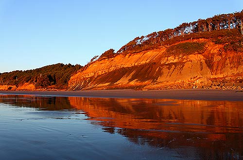 Oregon Coast Travel Tips: Two Exceptional Wonders of Newport 