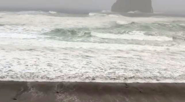 Wild Breakers Hit Oregon Coast Thursday: Gallery, Video 
