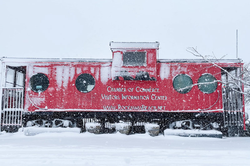 Beautiful Snow Day on Oregon Coast Not All Fun: Photo Gallery, Roads Closed