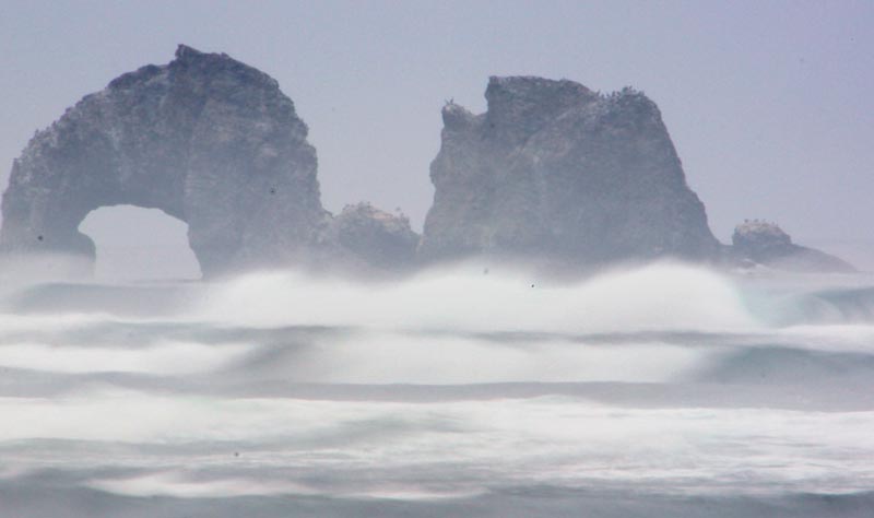 High Wind Warnings, Surf Danger Warnings Up for Entire Oregon Coast 
