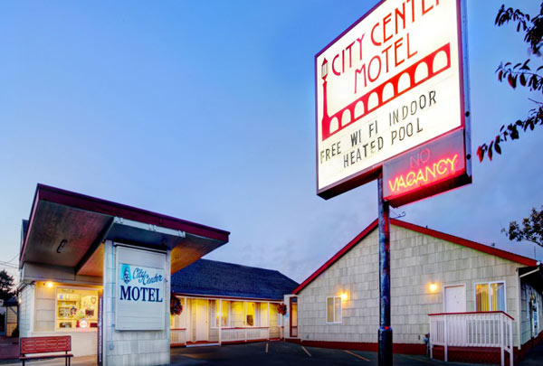 Where Cushy and Quaint Meet on Oregon Coast: Seaside's City Center Motel