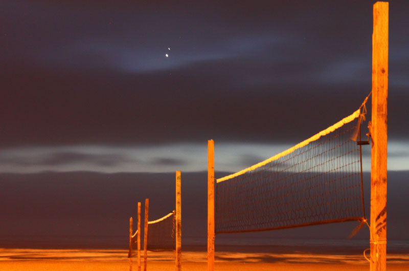 Close Planetary Fun Above Oregon / Washington Coast, Seattle, Portland Tonight and Thurs 