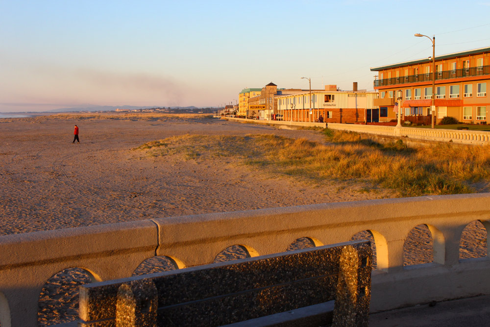 Seaside Promenade - Historical Attraction