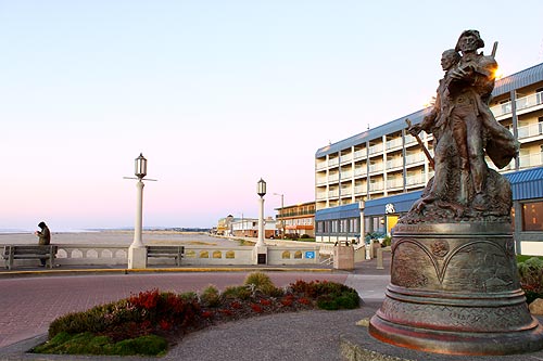 Lewos and Clark statue, Seaside