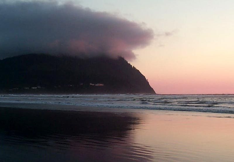 Unique, Rare Oregon Coast Phenomena: When Headlands 'Wear a Hat' And Why