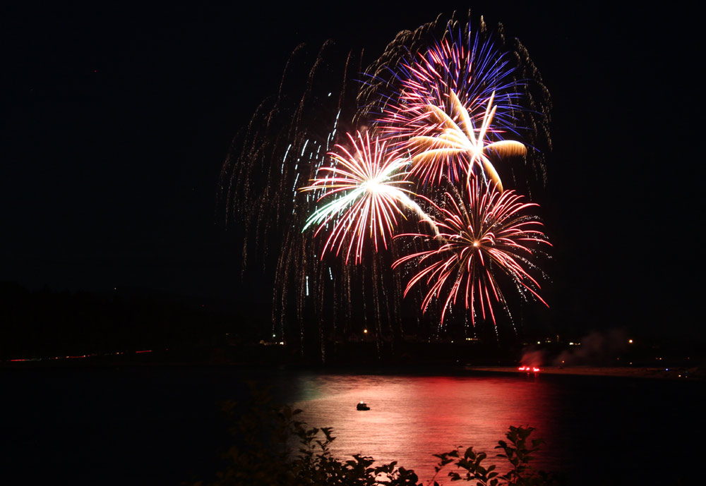 Oregon Coast Groups Call for Post-Fireworks Cleanup Volunteers on July 5