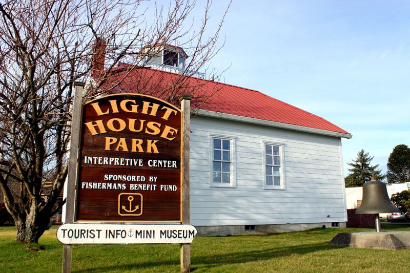 Lighthouse Park Interpretive Center, Skipanon, Warrenton