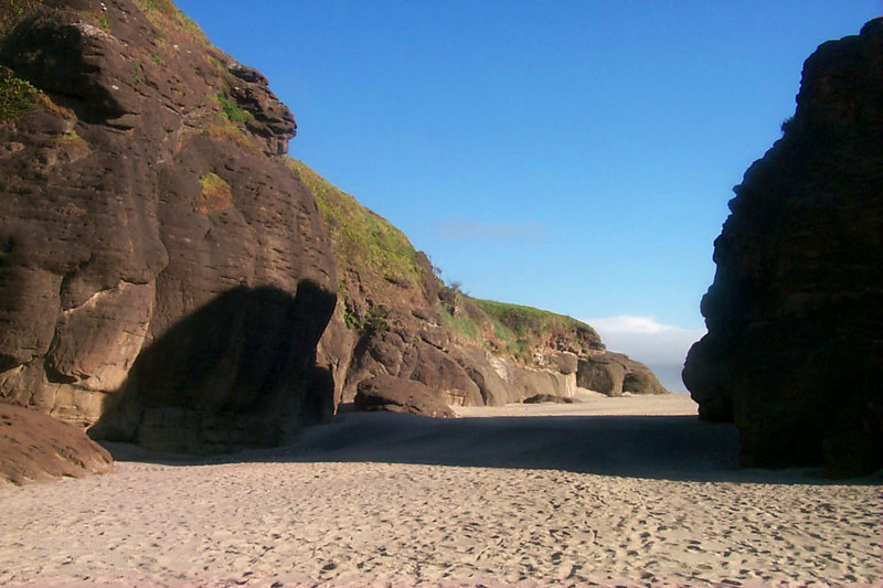 Winema Beach Freaky Blobs, Secret Spot near Neskowin