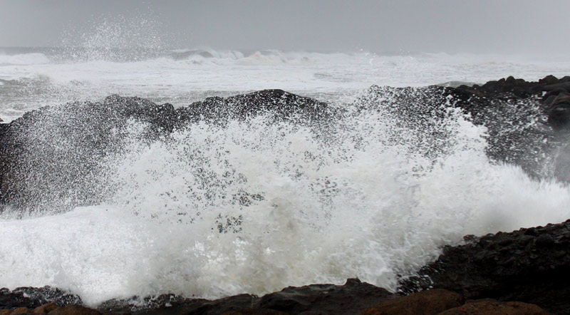 Surf Warnings, Advisories for Washington Coast, Oregon Coast - Waves Up to 35 ft 