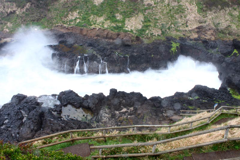 Devil's Churn from Above: Erosion and Big Waves