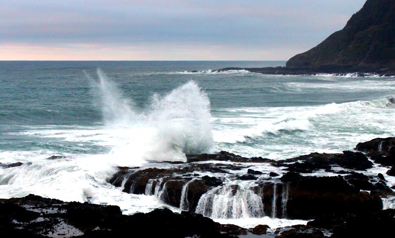 Sneaker Wave Dangers Likely for All of Oregon, Washington Coasts