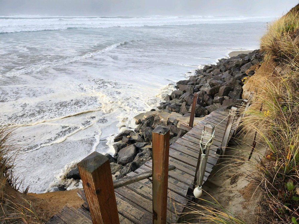 New with Upcoming Oregon Coast King Tides Includes More of Them, Photo Contest, Washington Dates 
