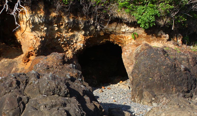 Central Oregon Coast Cave Tells a Varied Geologic Tale
