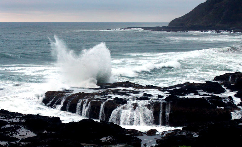 Hazardous Beaches, Wind Warnings, Floods on Oregon / Washington Coast 