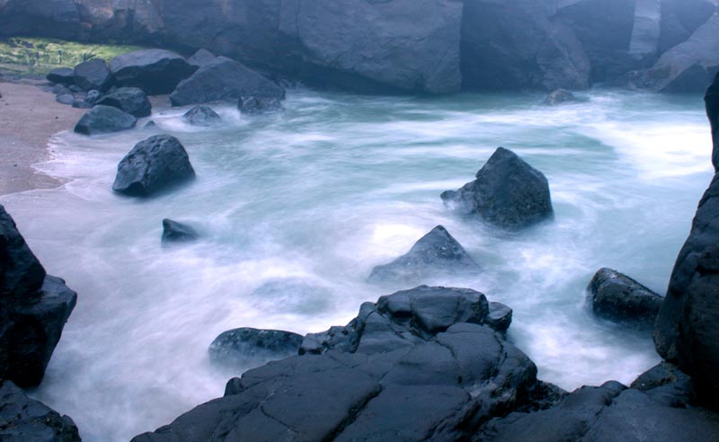 Why Do So Many Ignore Oregon Coast Wave Warnings? Answer is Uneasy Reality