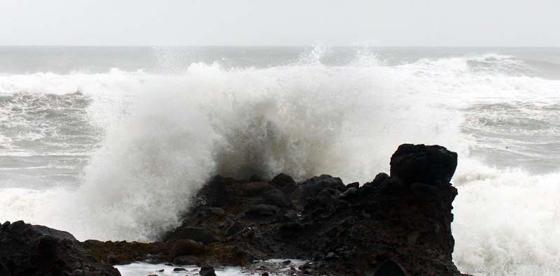 Dangerous High Waves on Oregon and Washington Coast Tue, Wed